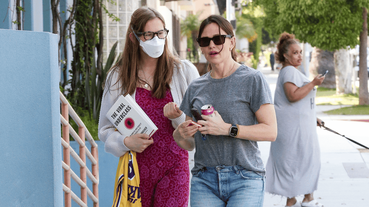 Jennifer Garner's daughter Violet Affleck exposes details of heated ...