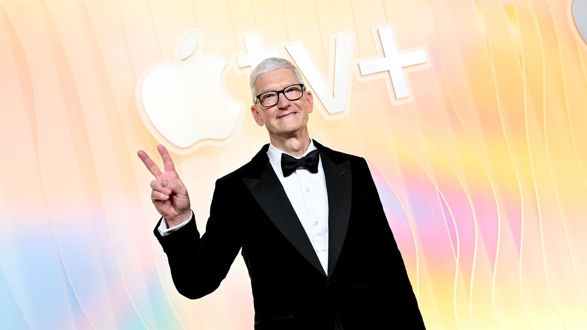 Apple CEO Tim Cook made history before unexpectedly stepping down after ...