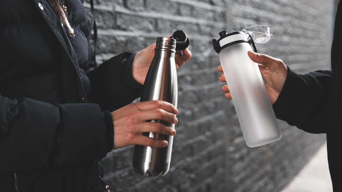 Kentucky schools enforce ban on popular water bottles over safety concerns
