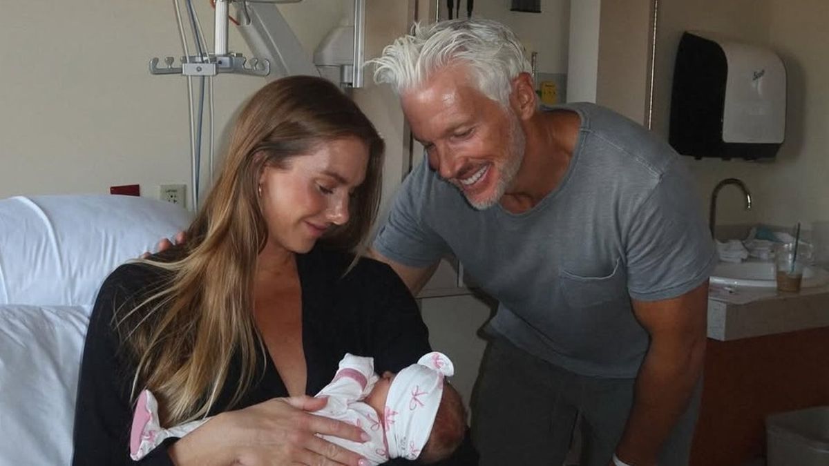 Influencer couple with 19-year age gap welcome newborn baby after ...