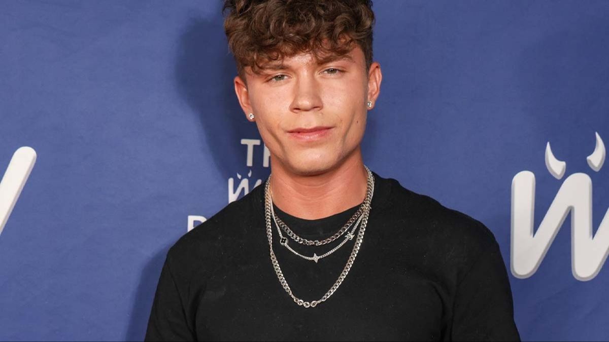 Man Dating His ‘Dad’ Defends Relationship Despite Past Attraction To Women