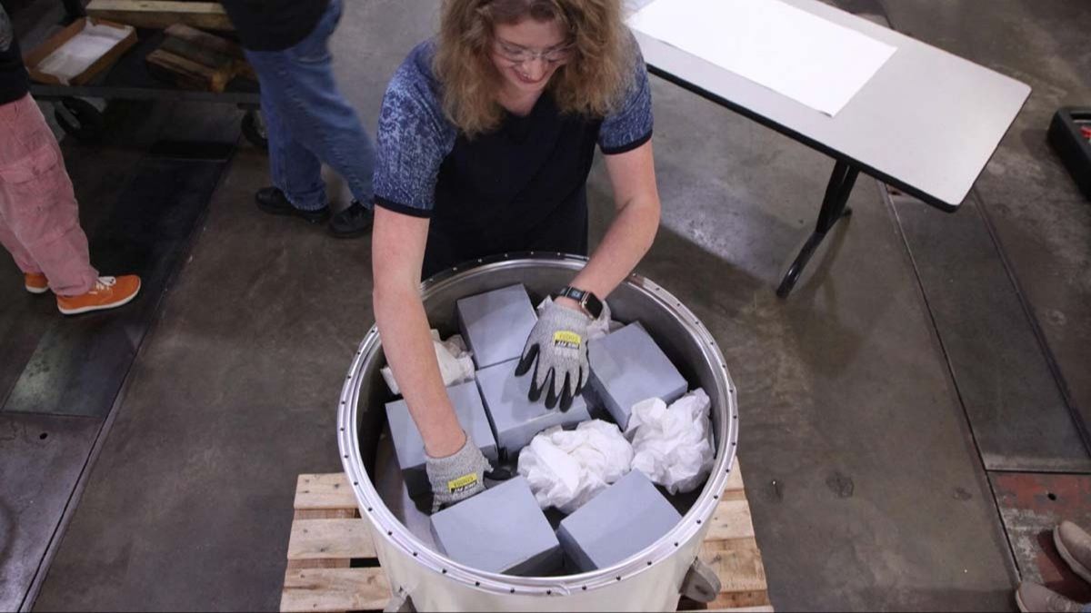 What items are being put in 900-pound time capsule for America's