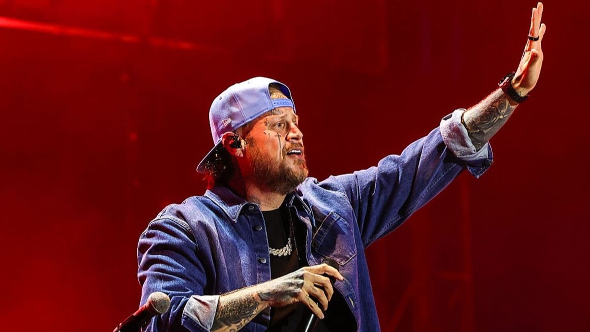 Jelly Roll announces career break for 'a year or two' to focus on 'healing'