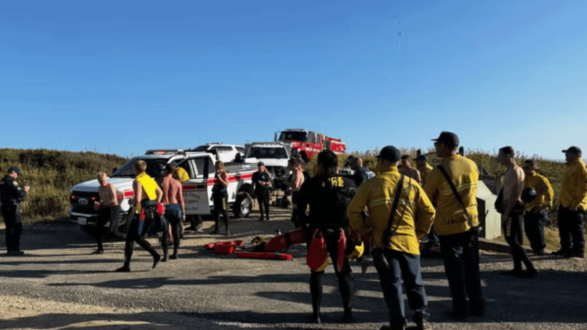 Two college friends die after being swept out to sea while napping at beach