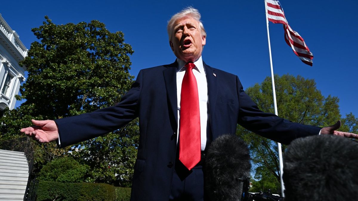 What happens now as Democrats file 25th Amendment bill to remove Trump ...