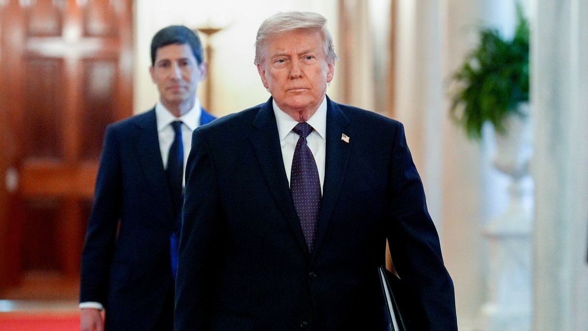 Former White House official shares four worrying predictions about ...
