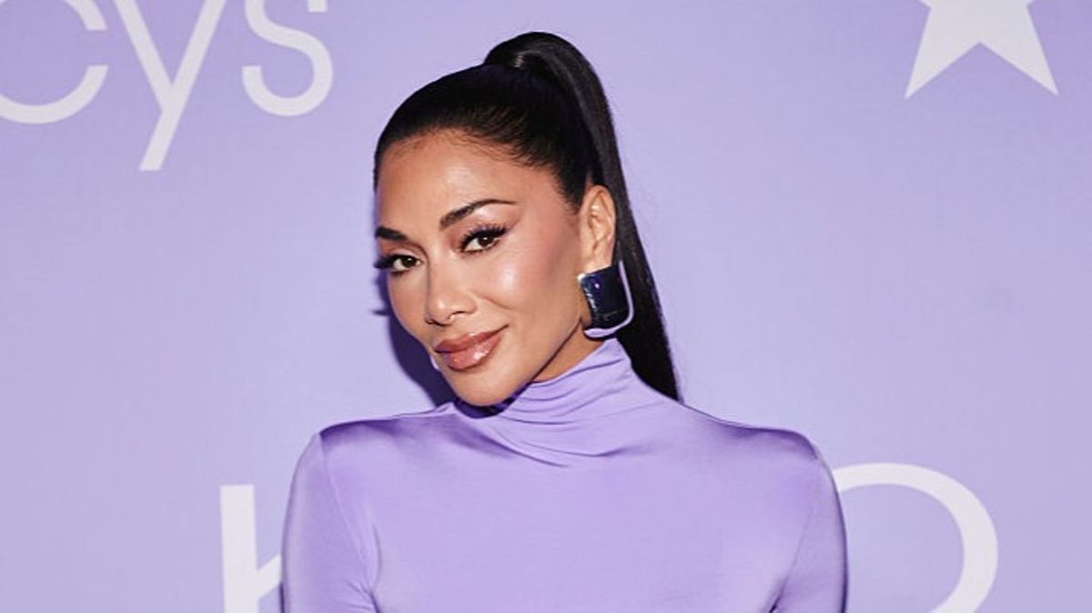 Nicole Singer Thread Nicole Scherzinger says 'show must go on’ after suffering boiling water ...