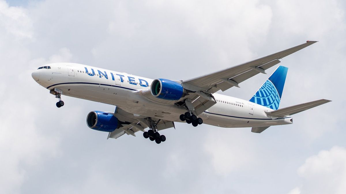 United Airlines passenger whose texts forced plane to turn around provides explanation for worrying messages