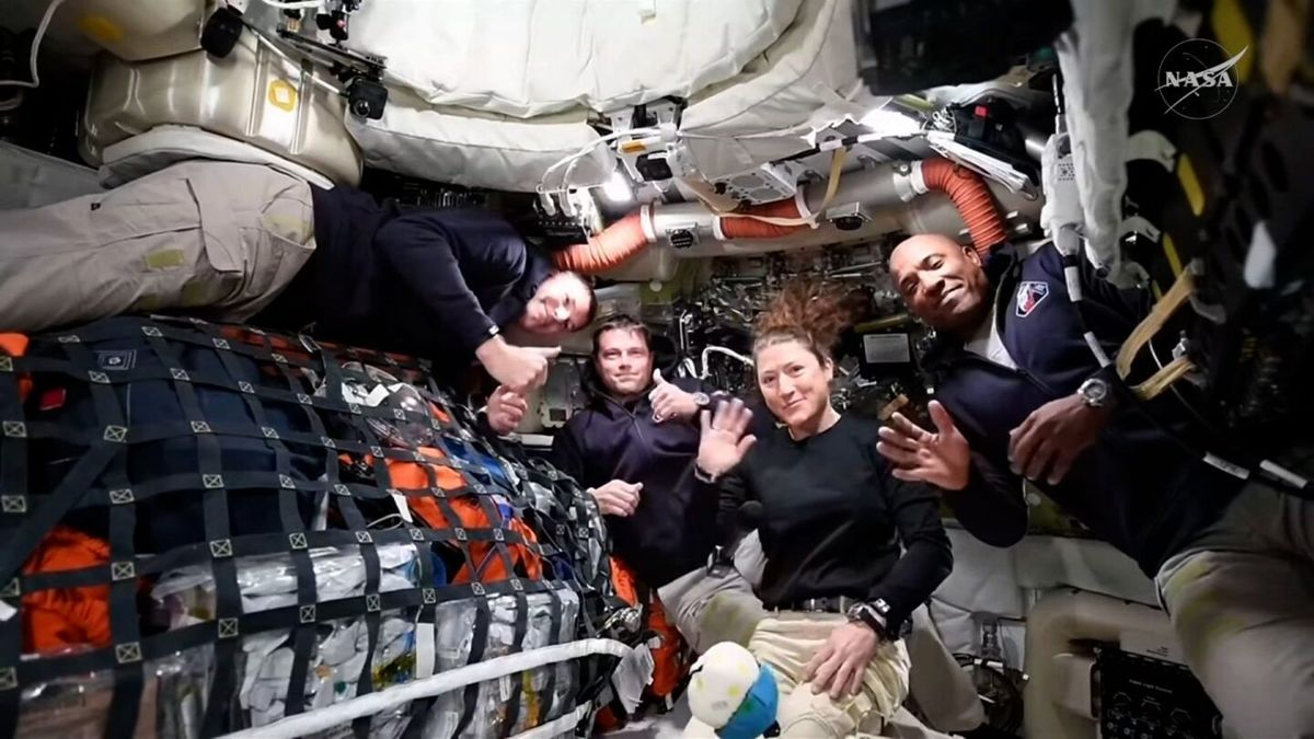 Reason why NASA video has sparked conspiracy theory that Artemis II mission is being faked with green screens