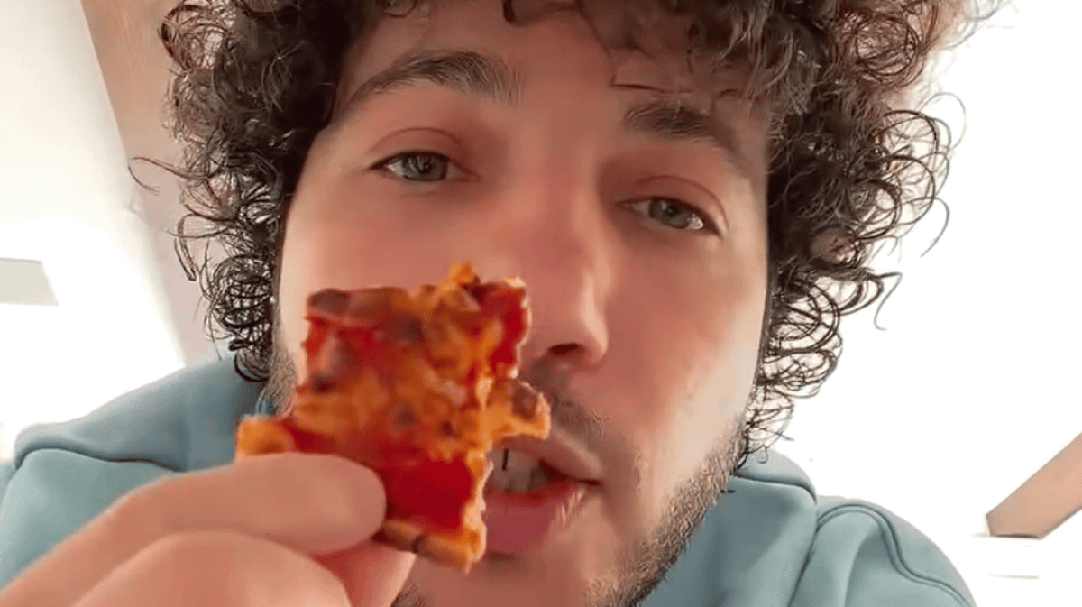 Benny Blanco reveals how much weight he lost after eating nothing but pizza for five days