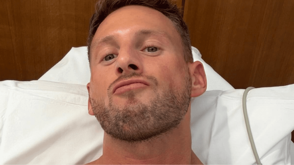 Doctor explains symptoms of 'vape poisoning' after Below Deck star, 33,  suffers heart attack