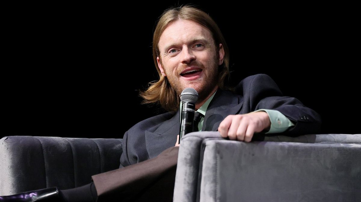 Threads Pull Image Ed Sheeran openers Finneas, Aaron Rowe pull out of tour after ...