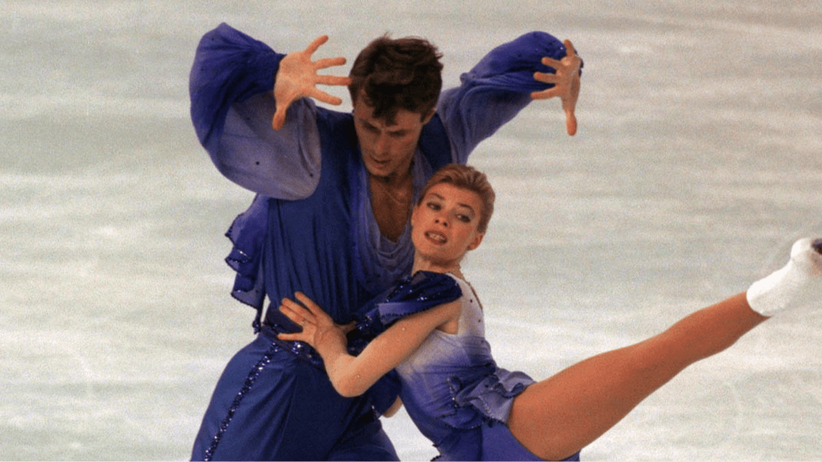Married world champion figure skaters were on American Airlines 