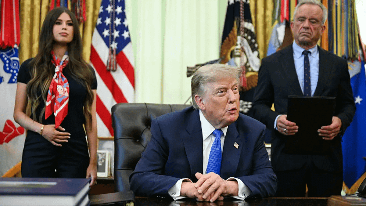 White House addresses Trump sleeping as theory claims ‘Zapper lady' has button to wake him upWhite House addresses Trump sleeping as theory claims ‘Zapper lady' has button to wake him up