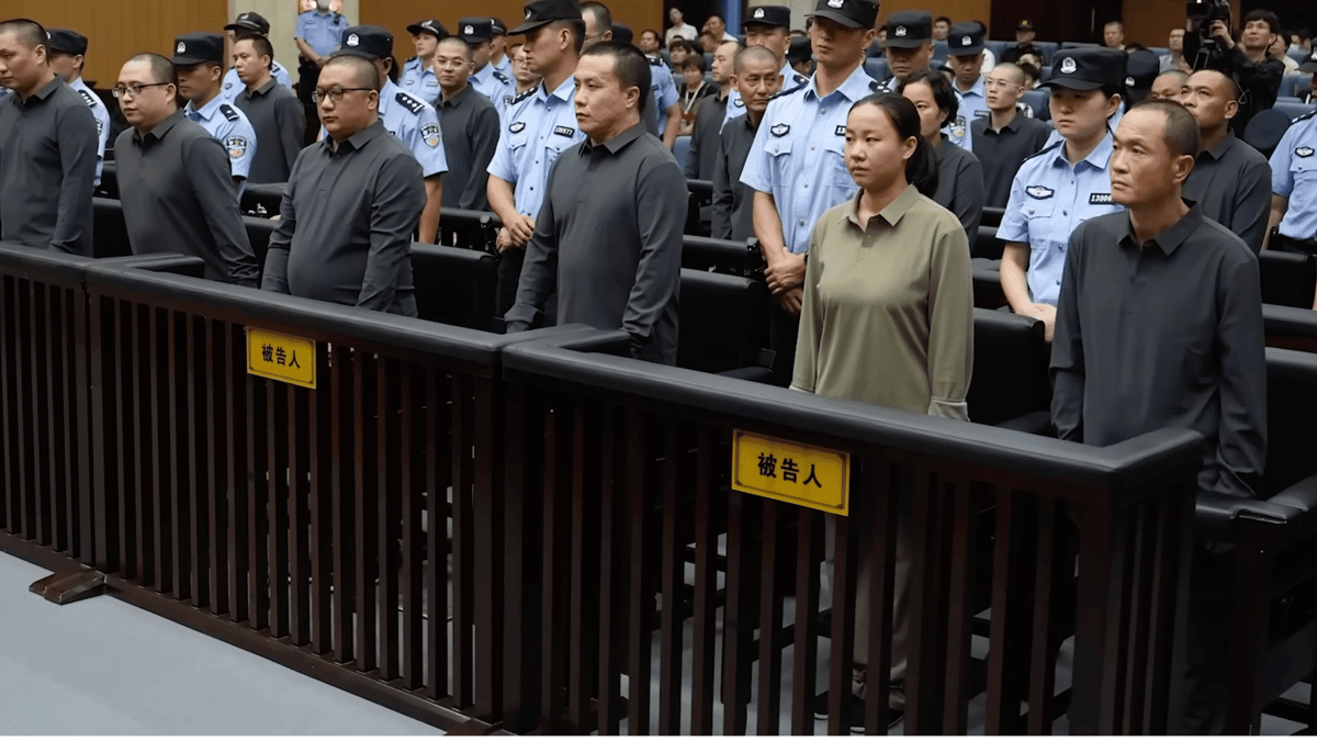 China executes 11 members of notorious mafia family that ran billion ...