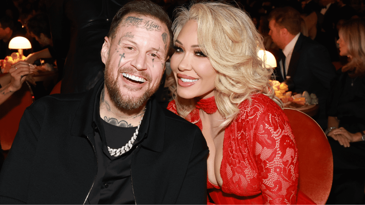 Jelly Roll’s Wife Bunnie Xo Opens Up About Unexpected ‘Choking’ Side Effect From Facelift