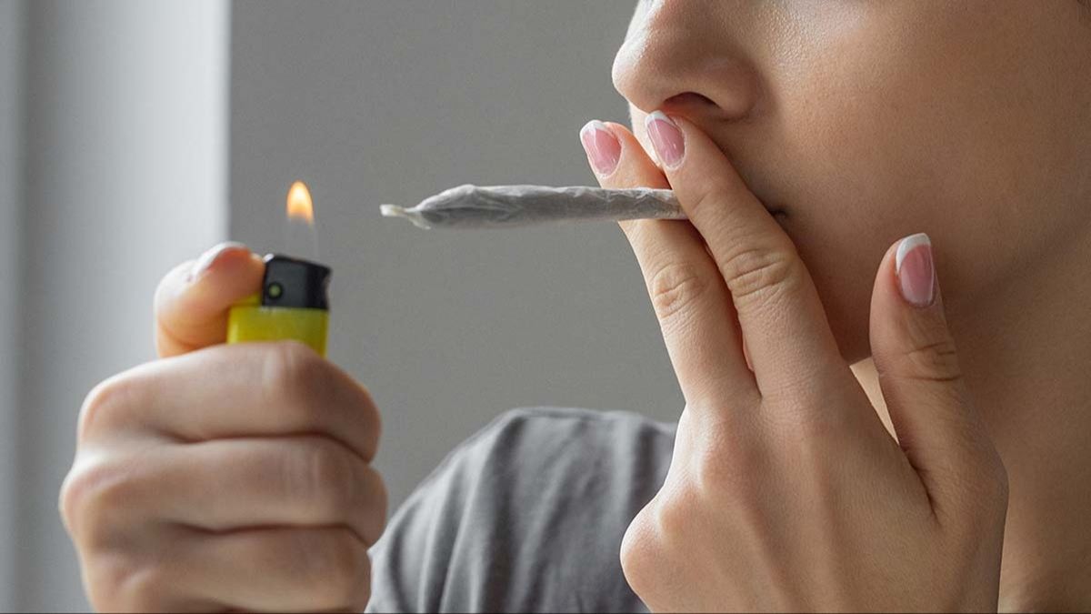 Doctor issues warning for 'scromiting' among cannabis users as woman described pain worse than childbirth