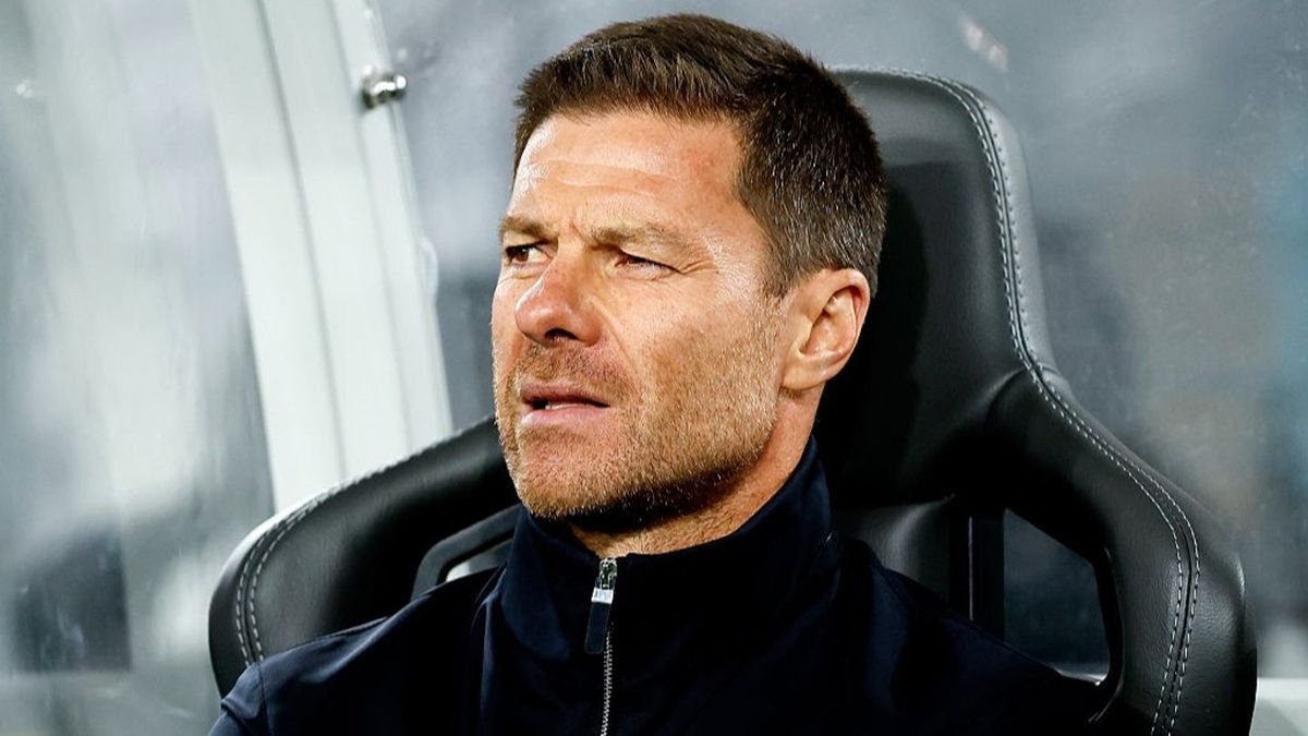 Chelsea fans think it's 'over' for star player after Xabi Alonso signing impresses against Spurs - SPORTbible