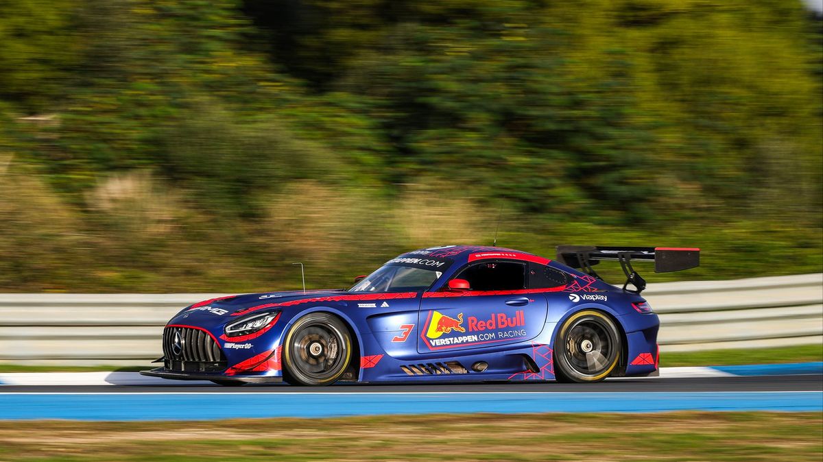 Max Verstappen's Nurburgring race red-flagged as 'rescue operations underway' for injured drivers