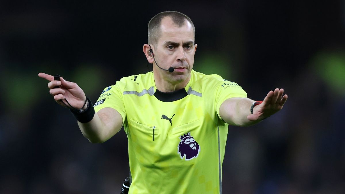 Tottenham vs Arsenal referee 'blocked' from officiating two Premier League clubs - SPORTbible