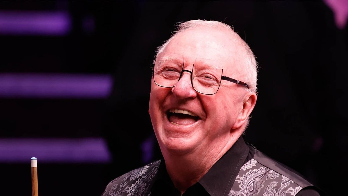 Dennis Taylor recalls saving Clive Everton's life as snooker legends gather for John Virgo memorial — image 1