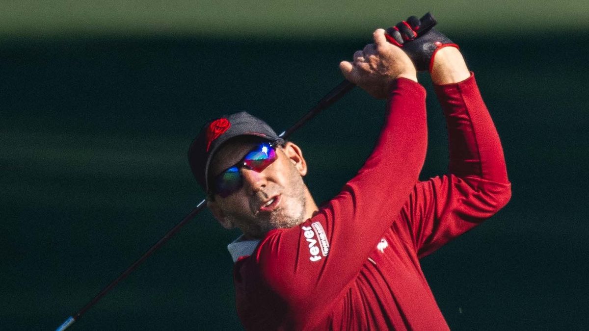 Sergio Garcia gives incredibly awkward interview after breaking club in fit of rage at Masters