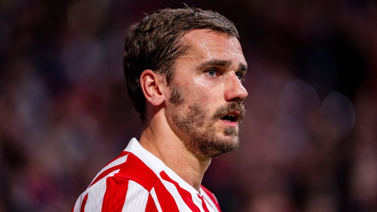 Antoine Griezmann 'in talks' to sign for shock club and complete career first