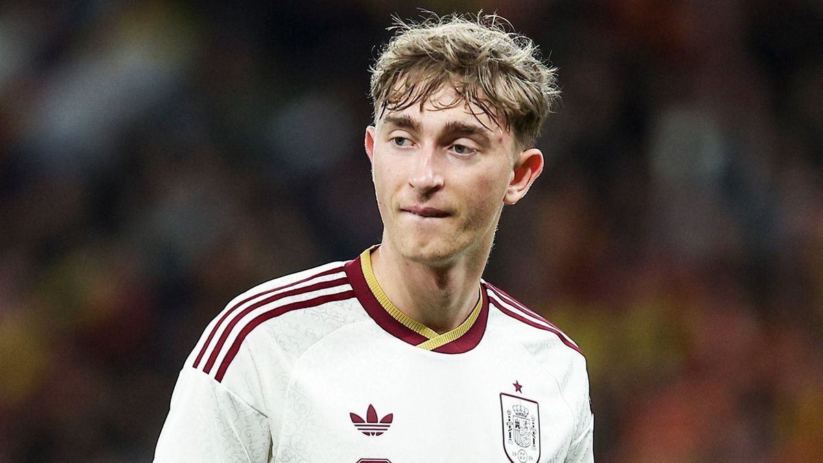 Dean Huijsen sent pointed message to Spain manager minutes before World Cup squad omission
