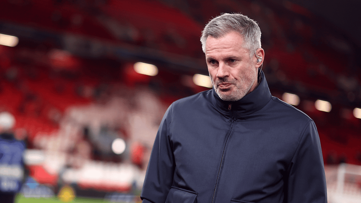 Jamie Carragher forced to address elephant in the room during viral Lisandro Martinez interview