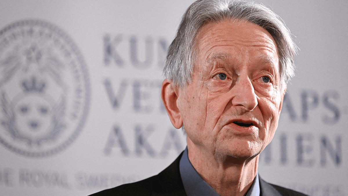 Nobel Prize winner Geoffrey Hinton brutally calls out Elon Musk as he ...