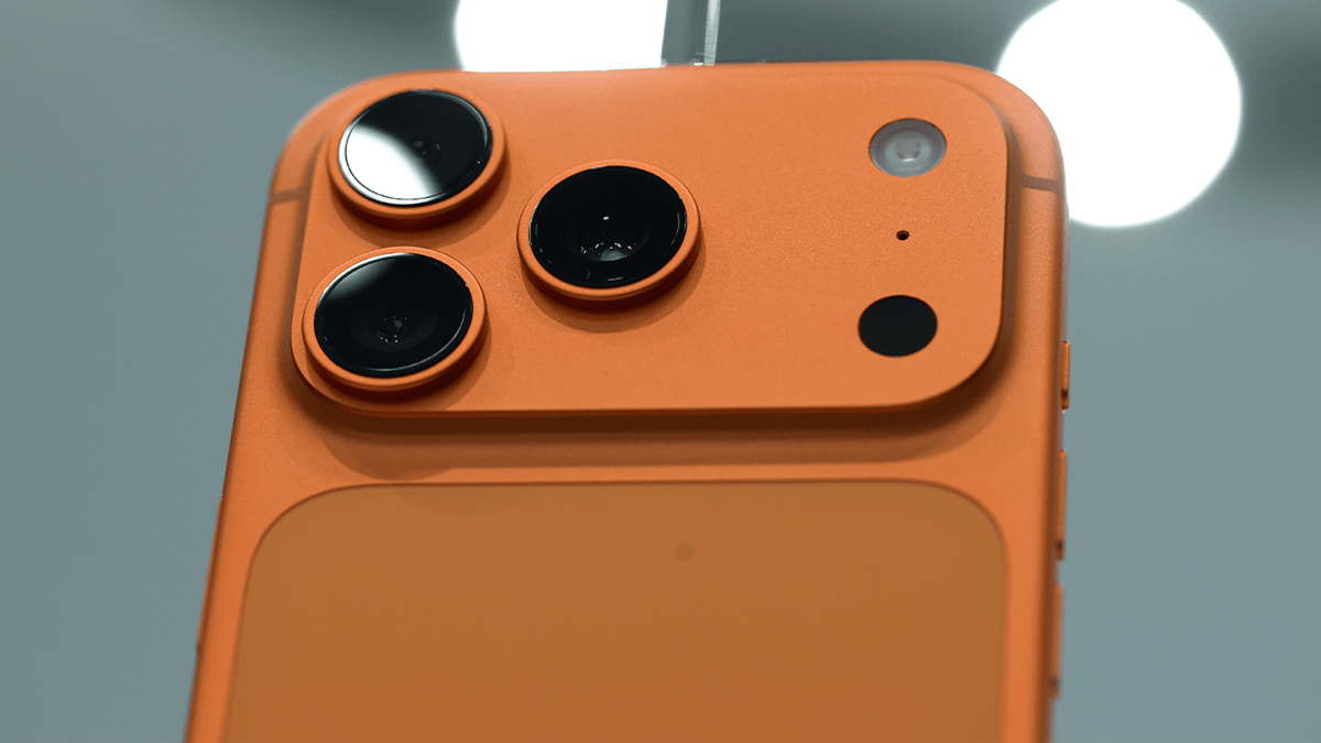 Samson Iphone Samsung blasts Apple's new iPhone with brutal posts just minutes after ...
