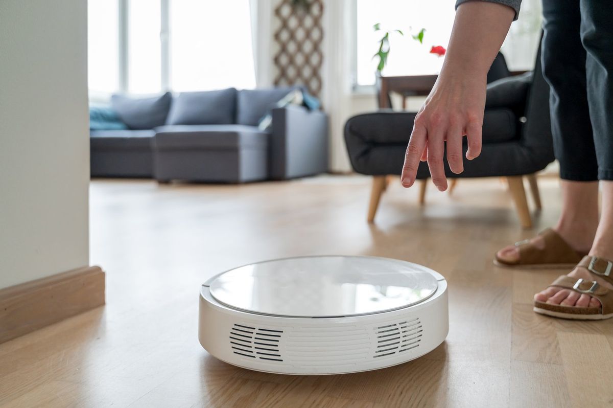 Reason why FCC has now banned these Roombas and other advanced robot vacuums from being sold in US