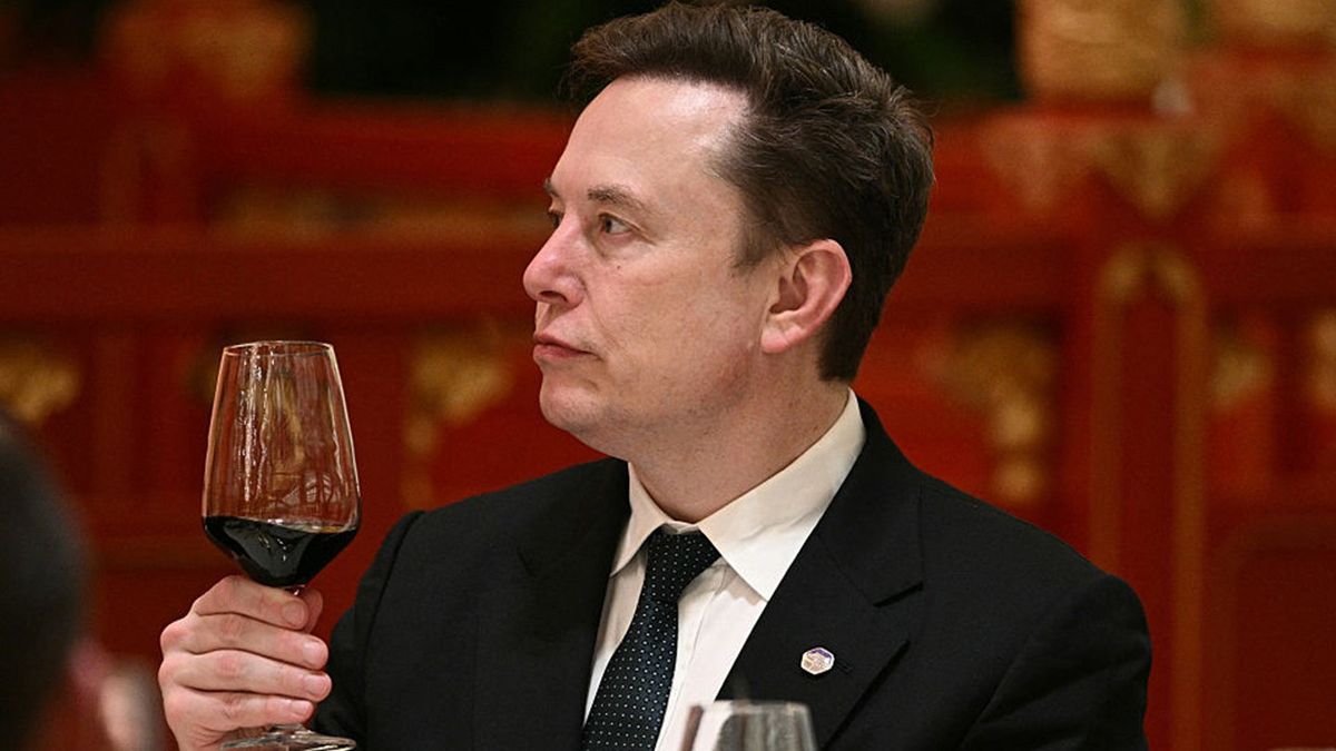 Elon Musk shares wild reason his son Saxon left restaurant dead silent