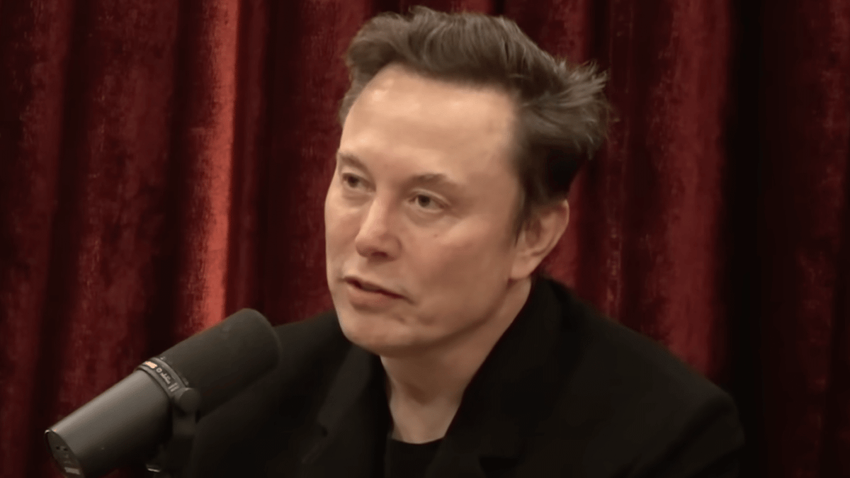 Elon Musk makes 'Nazi joke' to Joe Rogan immediately after addressing ...