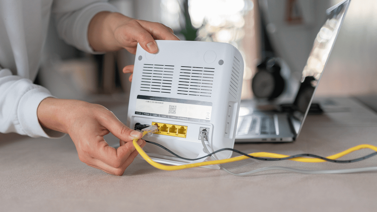 FBI issues warning to anyone using these 'unsafe' Wi-Fi routers as ...