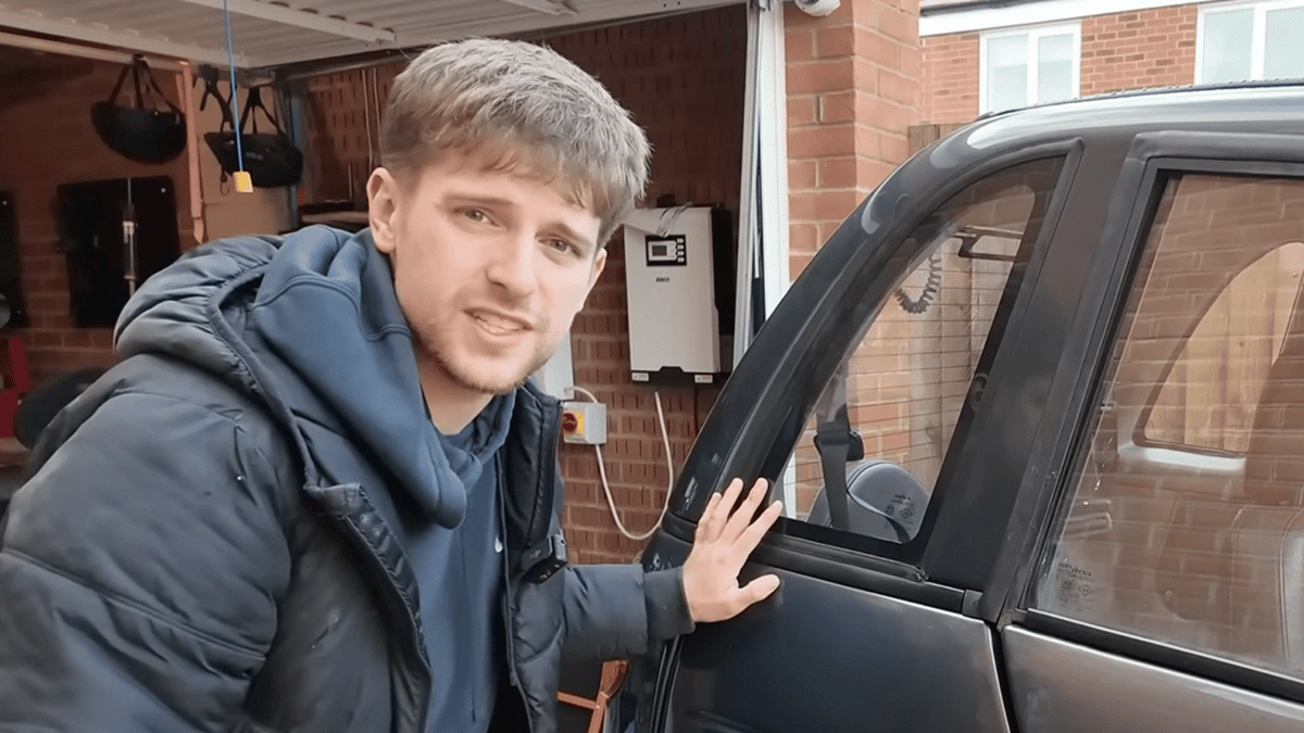 Man uses 500 disposable vapes to power his car in experiment that showcases  'catastrophic' ewaste epidemic