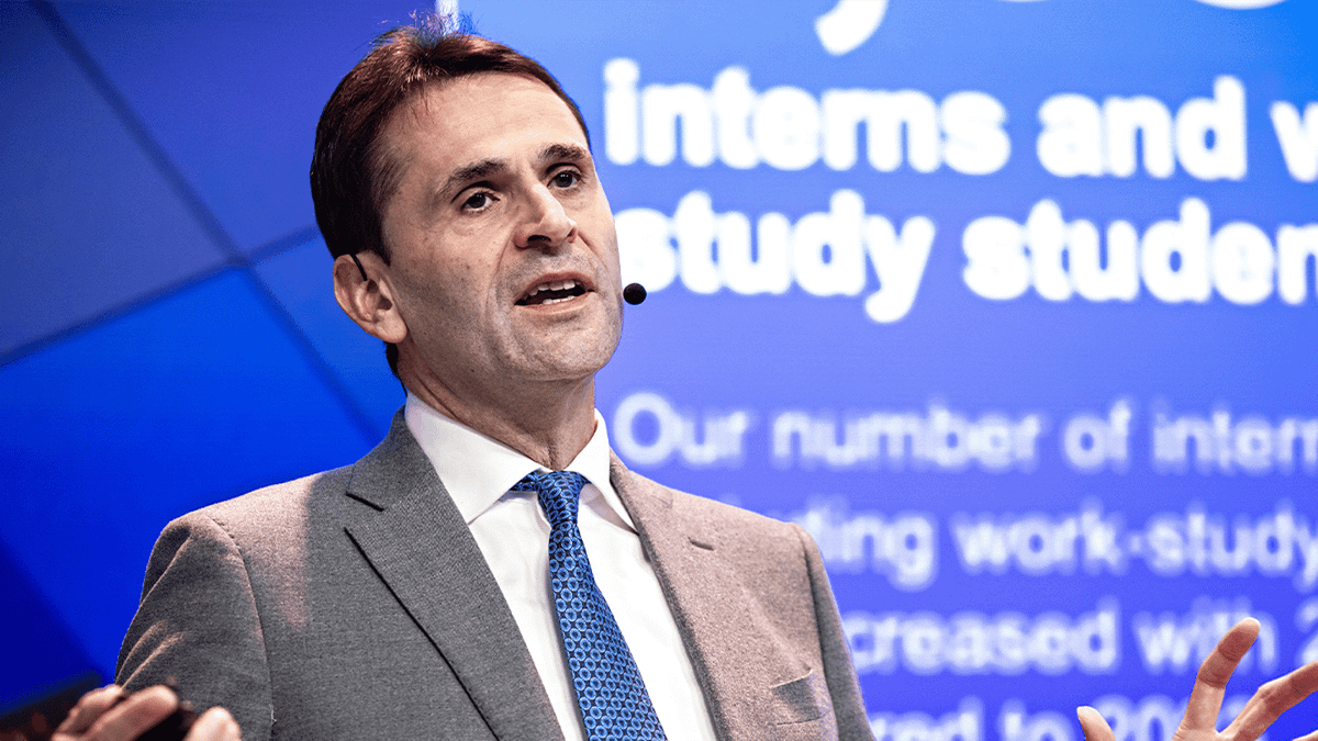 CEO of a $282,000,000,000 company shares one easy step he never skips ...