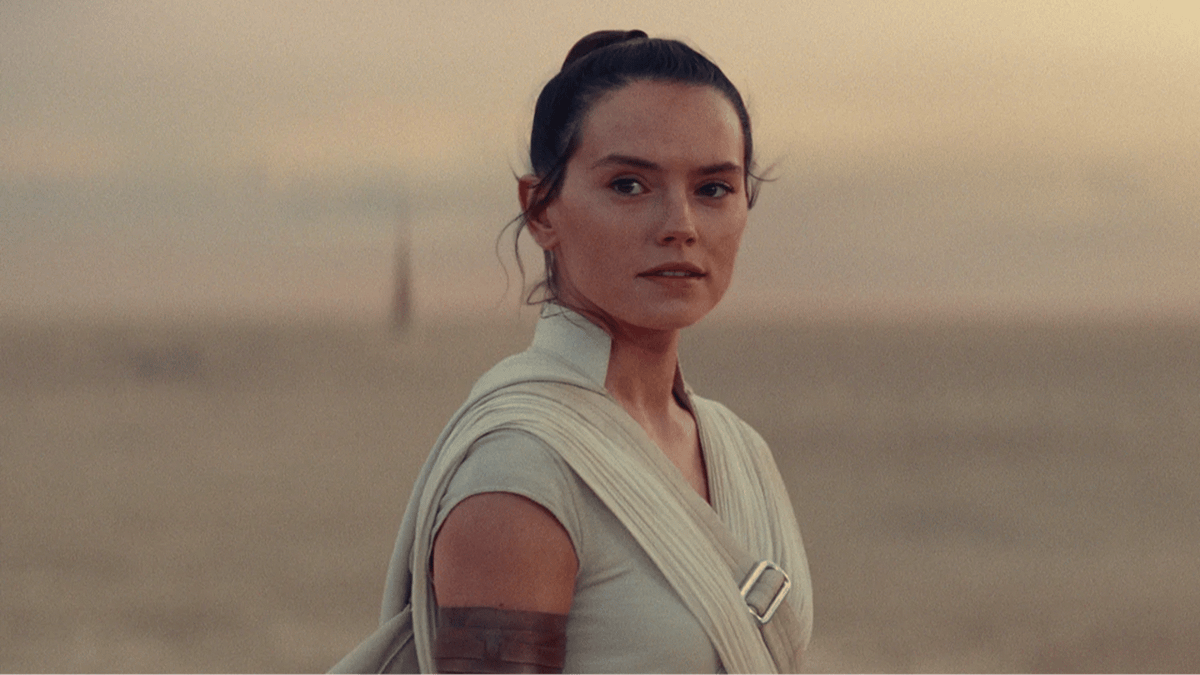 Star Wars' Rey Officially Returns in First Look at New Sequel To The ...