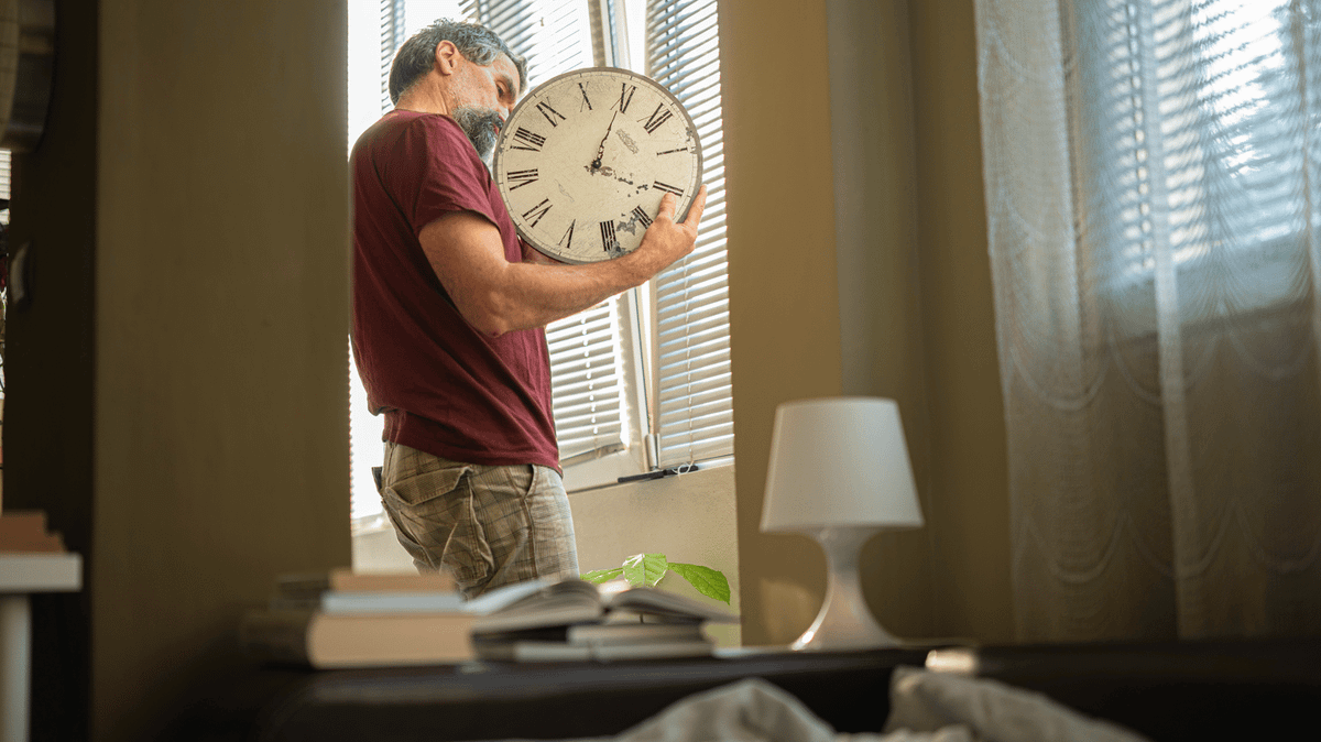 Thousands sign petition to stop clocks changing after health warning