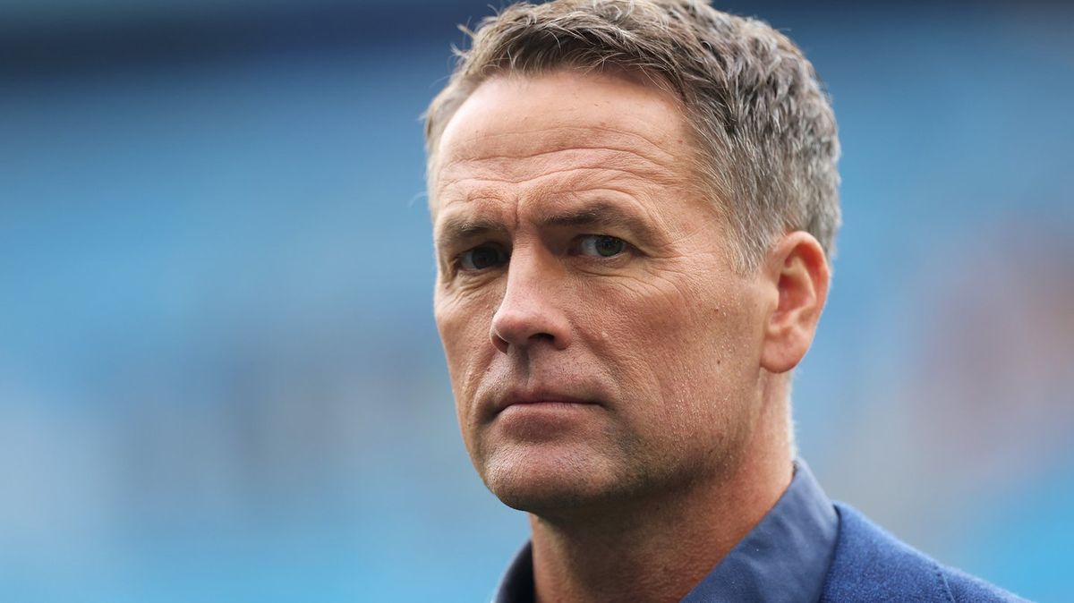 Three symptoms of Stargardt disease as Michael Owen reveals son's diagnosis