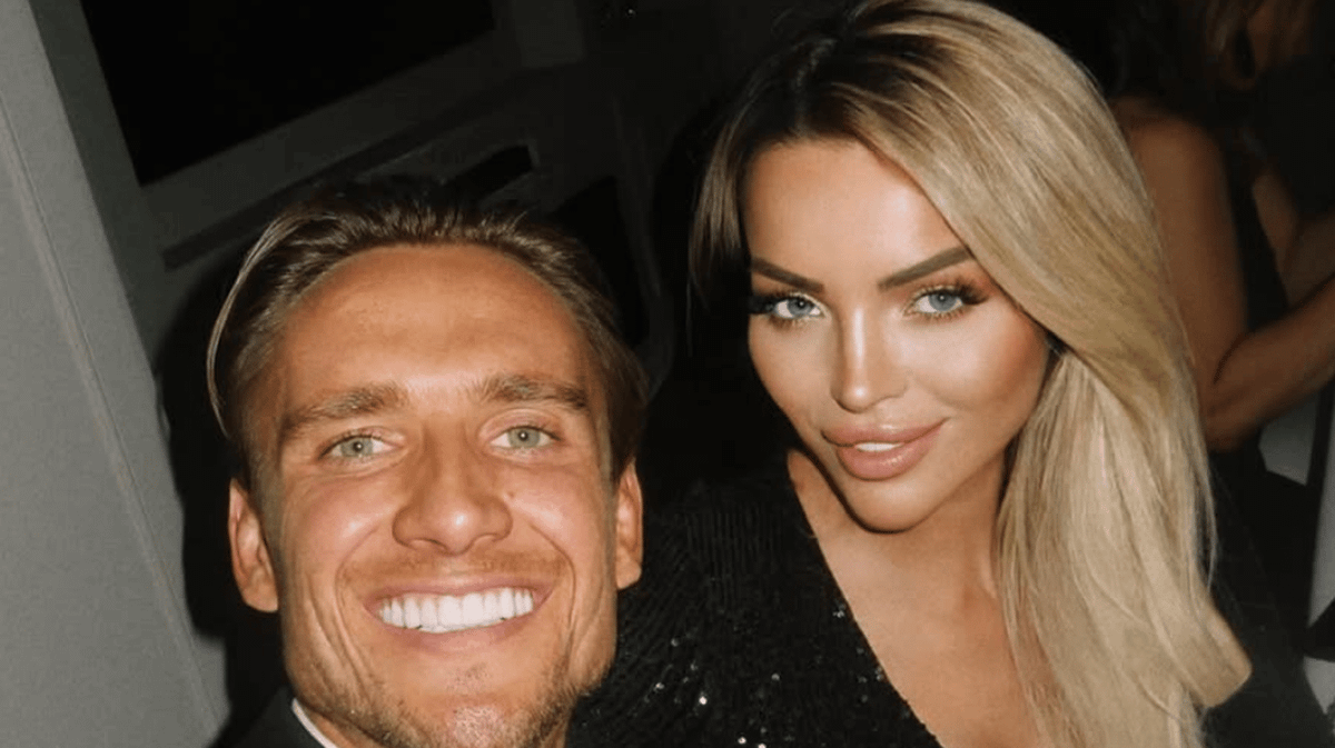 Influencer issues Bali travel warning after masked stranger stands at the bottom of her bed