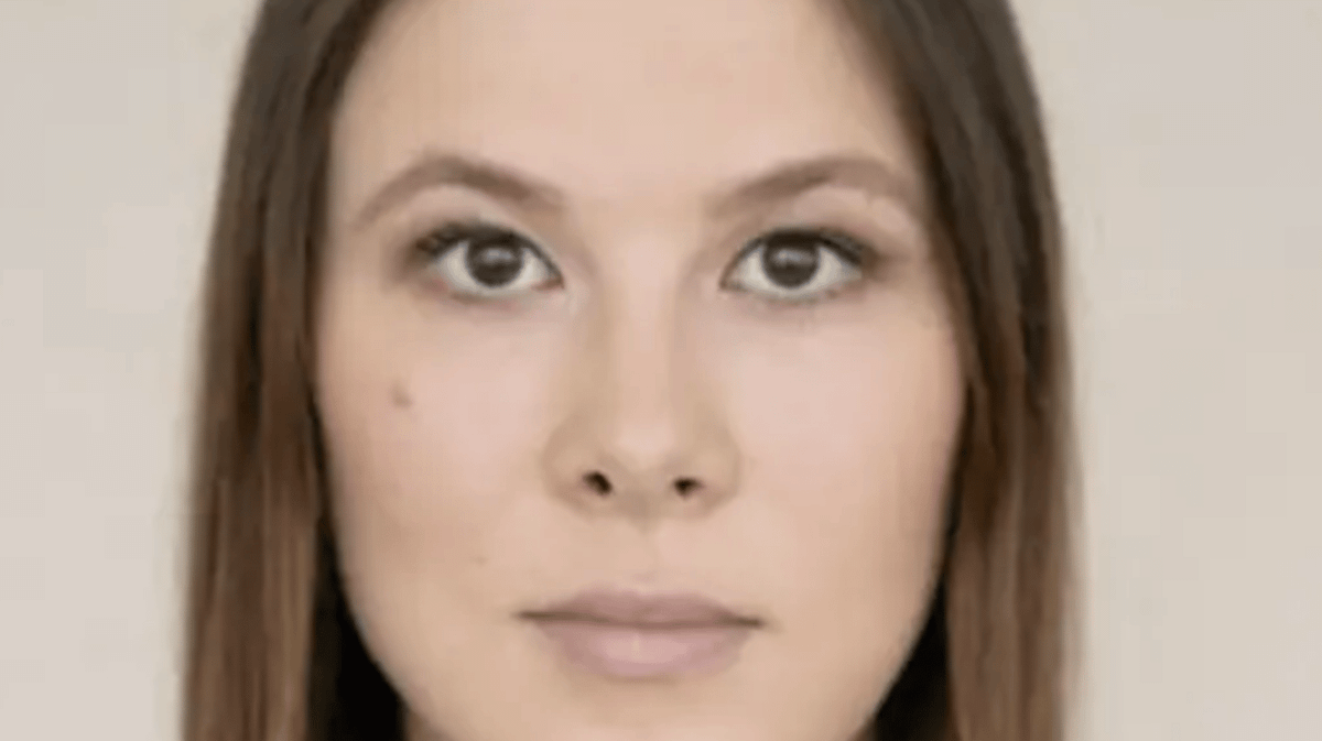 Photographer who took images of women before and after giving birth ...