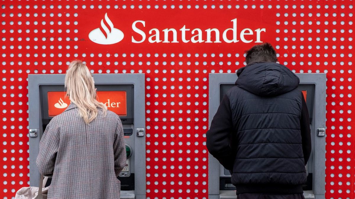 Barclays, NatWest and Santander issue free £200 alert for simple lifestyle change