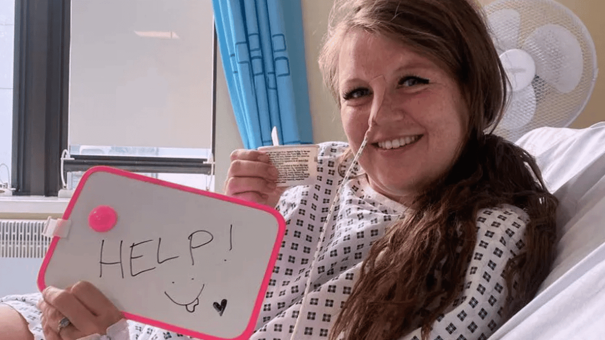 Mum, 28, diagnosed with terminal cancer after doctors insisted symptom was pregnancy side effect