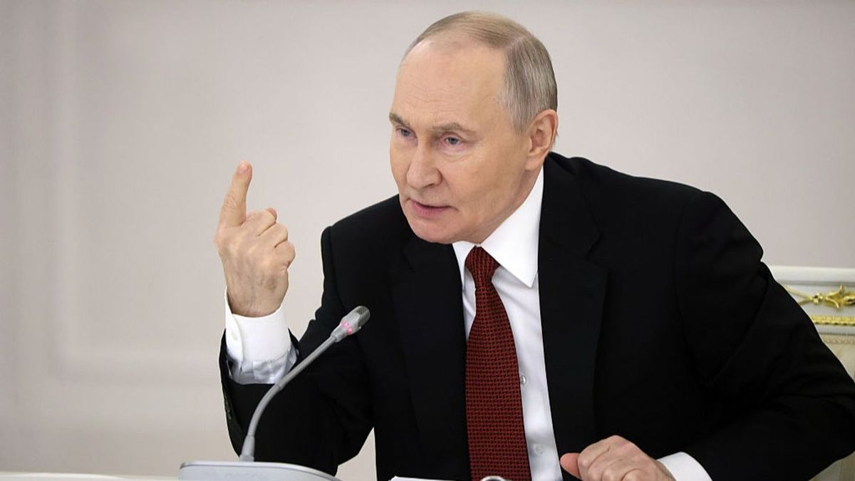 How Russia could bring Britain 'to its knees' in worrying ‘anything is a target' warning