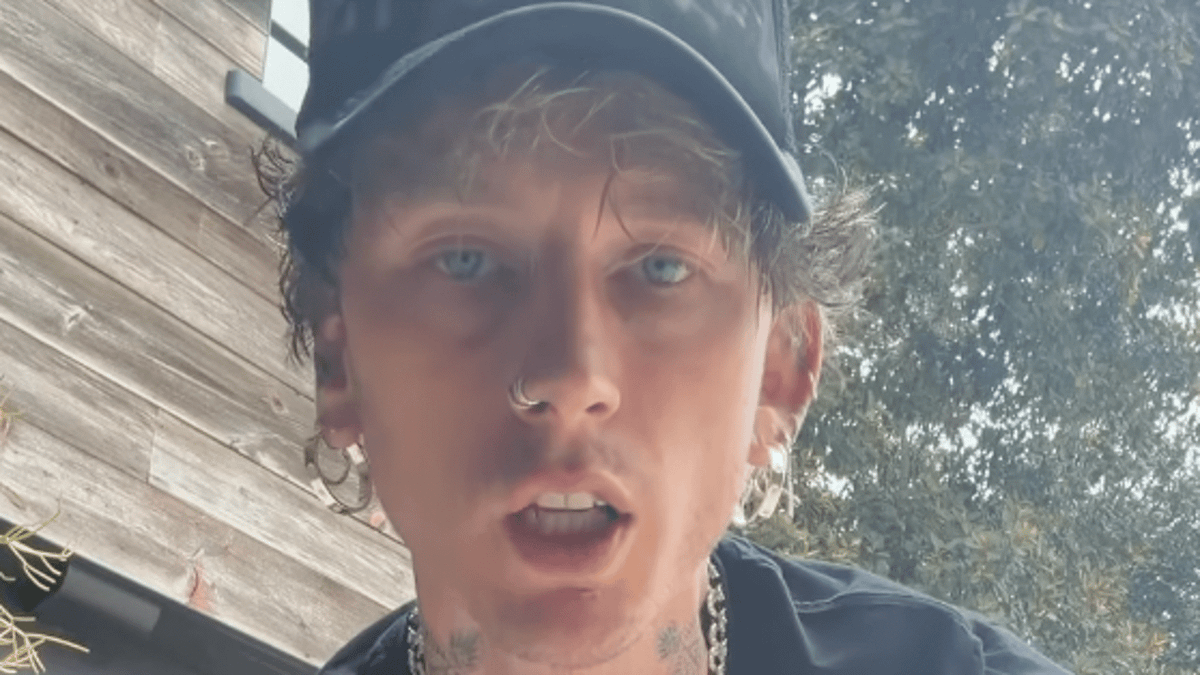 Machine Gun Kelly refuses to apologise for Conor McGregor post and doubles down on insults