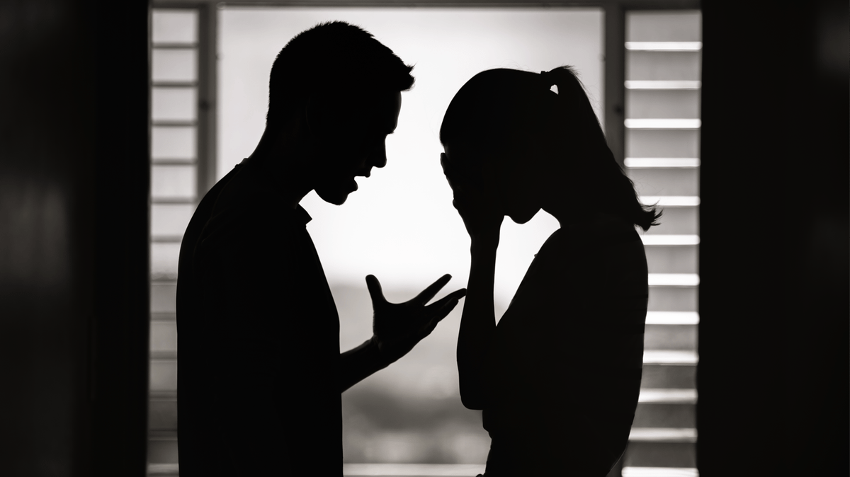 Picture Idea: Breadcrumbing Is The Relationship Trend That Will Make You Never