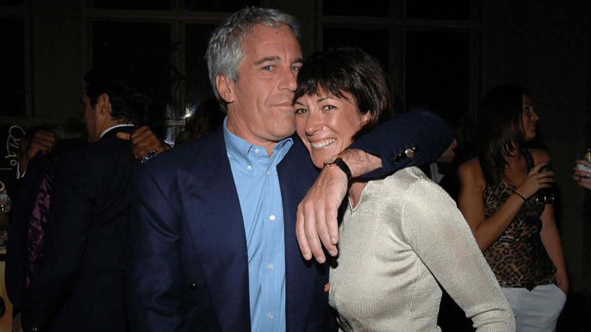 Ghislaine Maxwell faces 'do or die' moment in fresh twist after FBI ...