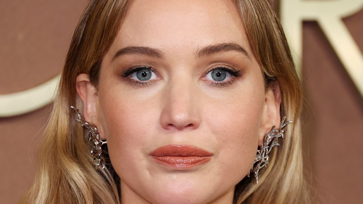 Jennifer Lawrence makes bold confession about filming sex scenes