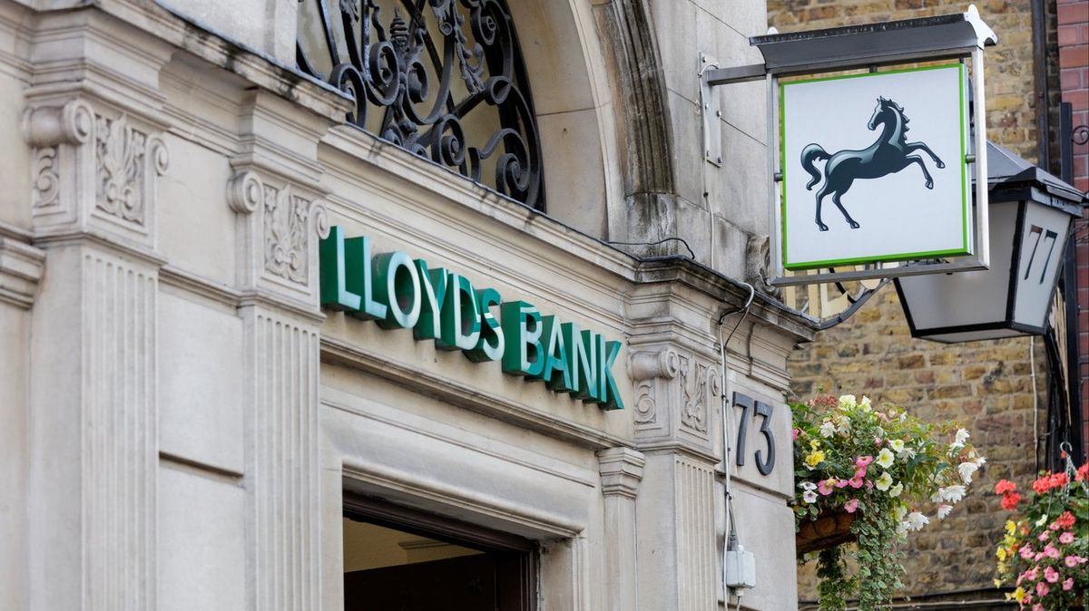 Lloyds Banking Group apps suffer nationwide outage